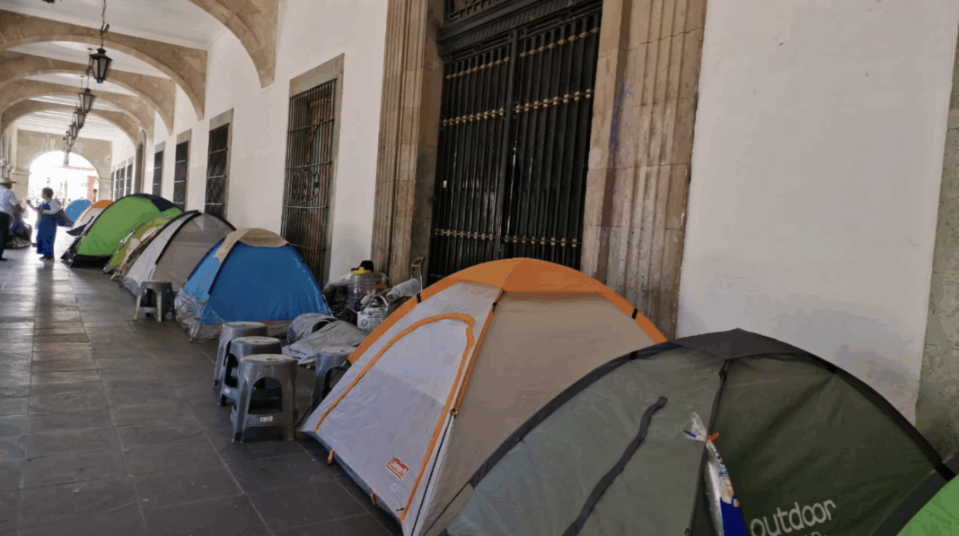 Supervisores y jefes de sector levantan plantón del Palacio de Gobierno