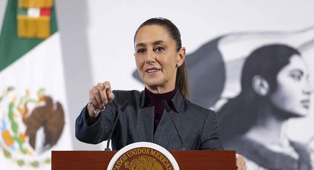 Sheinbaum evita hablar de presuntos abusos policiales y centra mensaje en defensa de uniformados