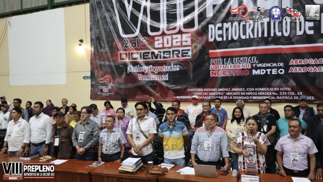 Magisterio oaxaqueño avanza en el VIII Prepleno Democrático y convoca a delegados regionales