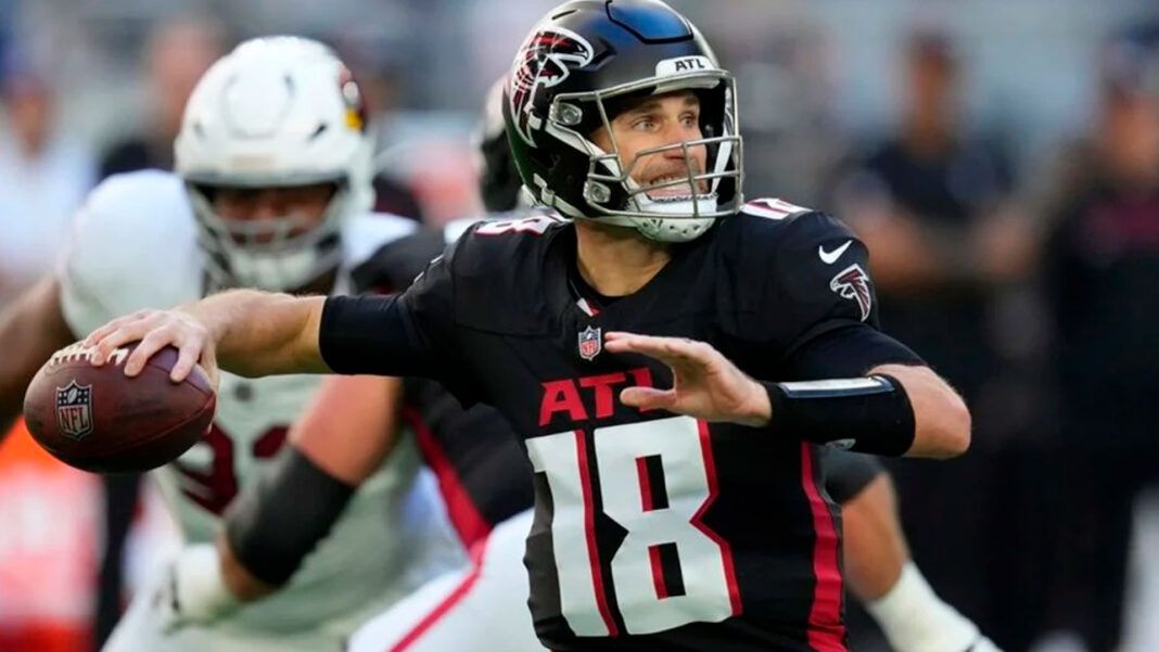 Los Raiders contratan al veterano QB Kirk Cousins; prevén sea el guía de un novato proveniente del draft